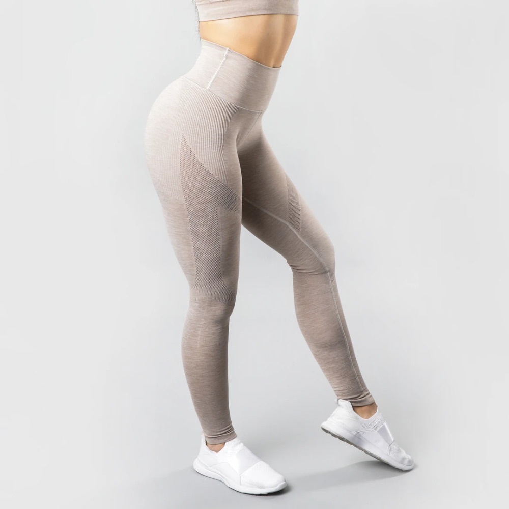 alphalete aero leggings in Nude